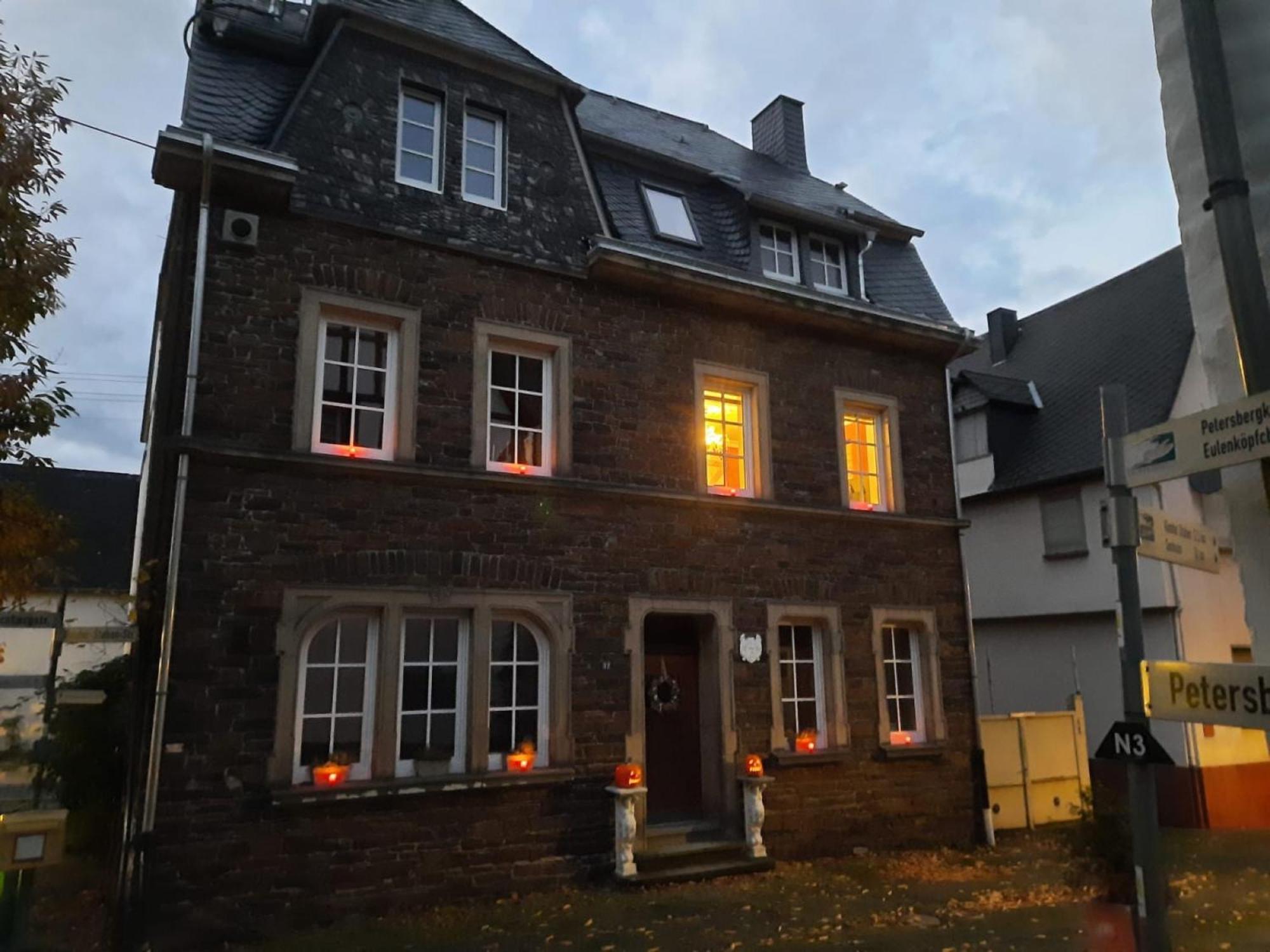 Winzerhaus Schenk Apartment Neef Bagian luar foto